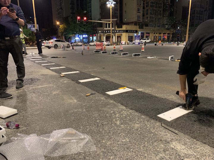 山東濟南夜景照明工程,樓體樓宇亮化工程,LED發(fā)光標(biāo)識工程,夜景景觀照明工程,夜景泛光照明,LED照明,LED發(fā)光字工程,亮化工程,LED外露發(fā)光字 山東濟南夜景照明工程,樓體樓宇亮化工程,LED發(fā)光標(biāo)識工程,夜景景觀照明工程,夜景泛光照明,LED照明,LED發(fā)光字工程,亮化工程,LED外露發(fā)光字